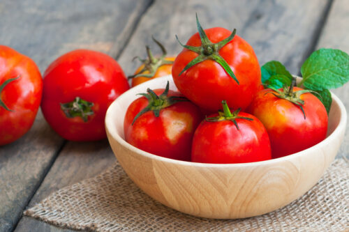 Suur Punane Tomat